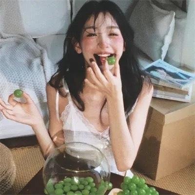 尼基 在线观看封面